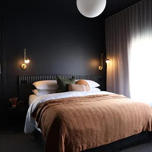  Hotel The Waggon Stables Boutique Australia